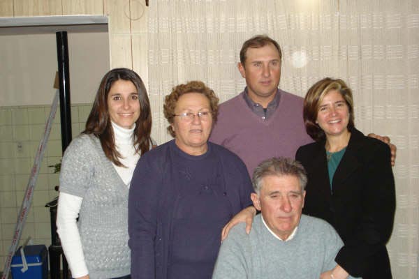 Ernesto Marcelo Rocchia y Haydee Chiabando con sus hijos (2008)