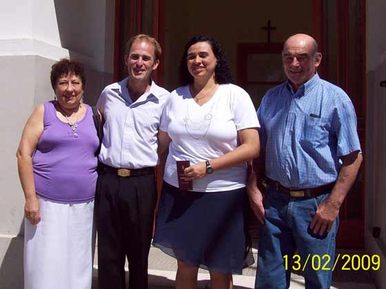 Horacio Miguel Tolisso y Paola Andrea Pagliero en el casamiento por civil con los padres de Paola (Ao 2009)