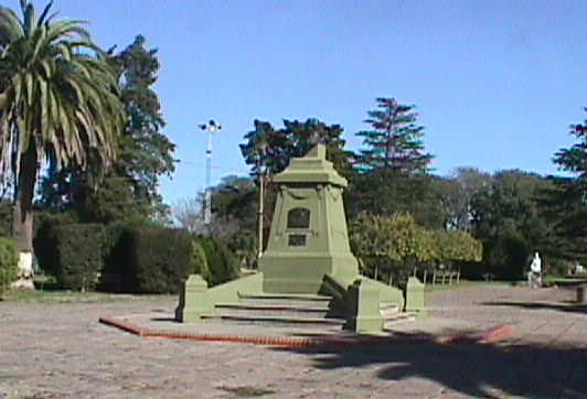 Monumento al Gran Libertador General Don Jos de San Martn en la plaza de Felicia