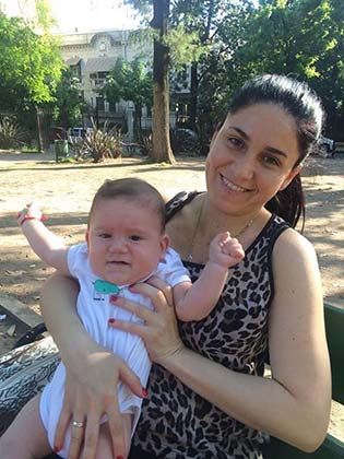 Genaro con su mama ao 2014
