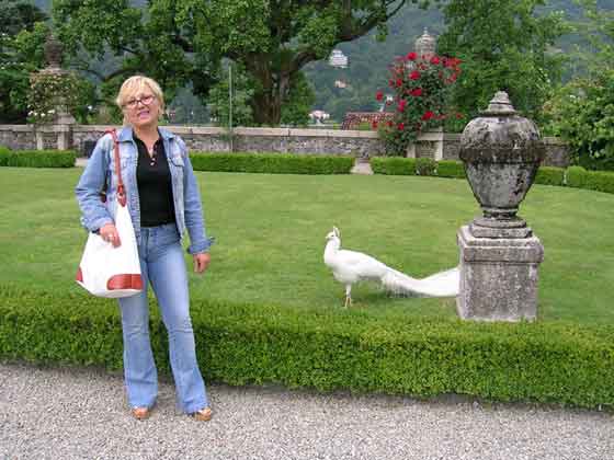 Mihaela Ocnasu a los 46 aos en Isola Bella (Lago Maggiore Italia)(Jun/2005)