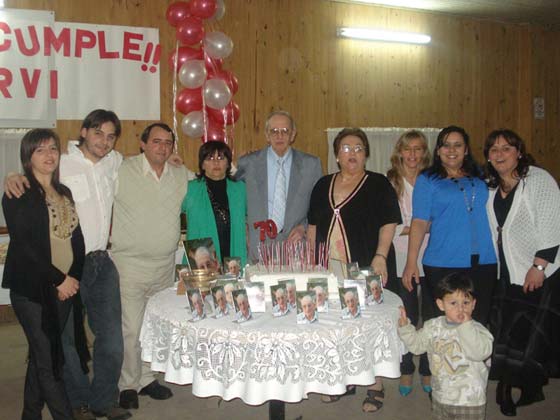 Nervi Domingo Luis Ropolo en su cumpleaos con sus hijos (Sep/2008)